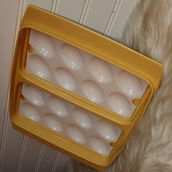 Vintage Tupperware Deviled Egg Tray 723-1 - Picture 8 of 11